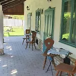Vankos Vendeghaz Apartment *
