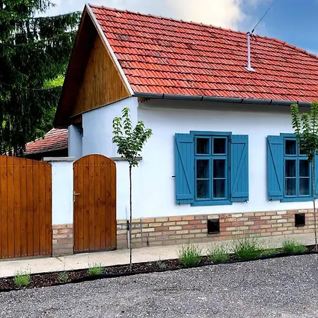 Vankos Vendeghaz Апартаменты Mindszent