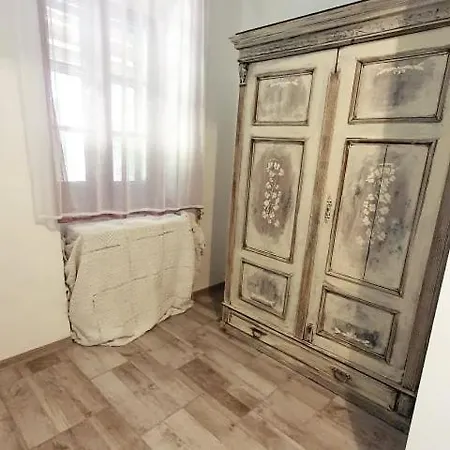 Vankos Vendeghaz * Mindszent