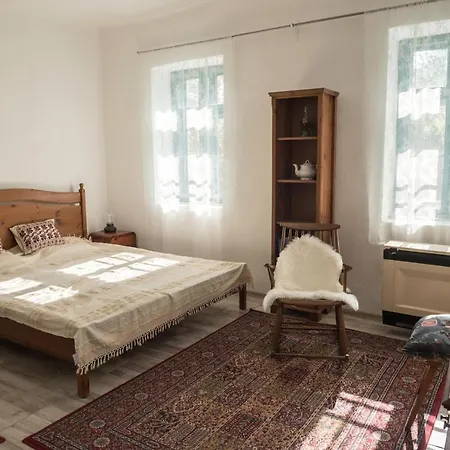 Vankos Vendeghaz Apartment *
